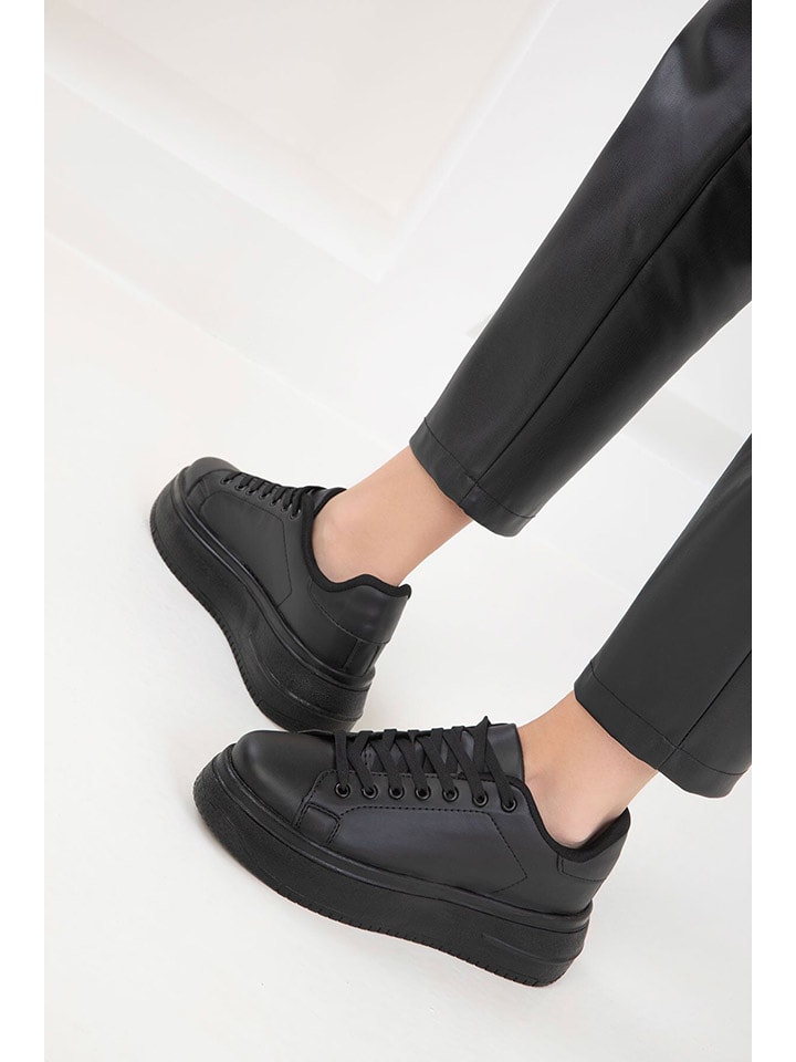 trendyol Sneakersy w kolorze czarnym rozmiar: 36