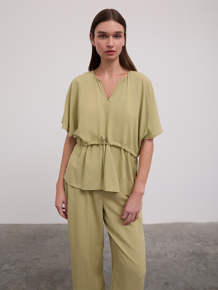 BGN Bluzka w kolorze khaki rozmiar: 40