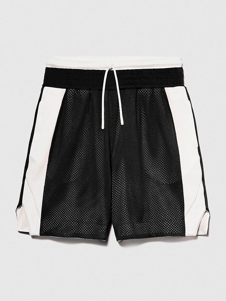 Sisley Bermudy w kolorze czarnym rozmiar: 130