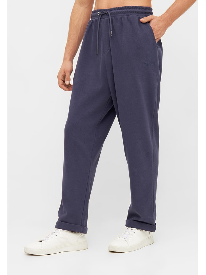 Bench Spodnie dresowe "Jessie" w kolorze granatowym rozmiar: 56