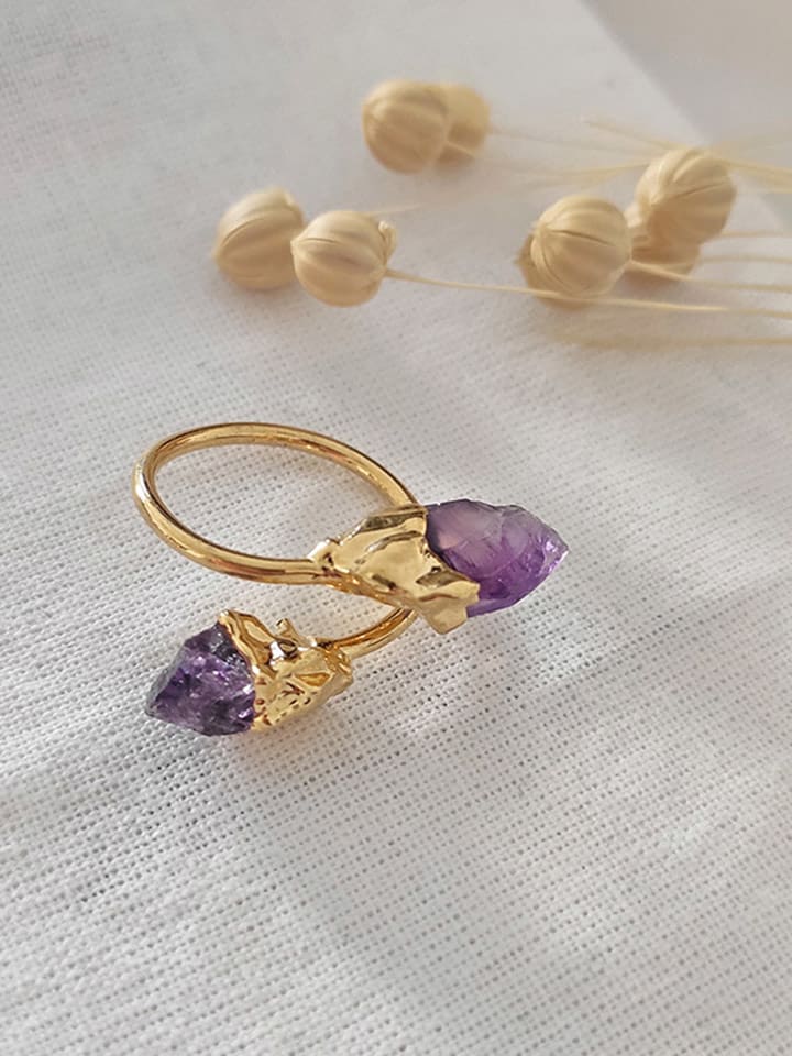 Nakkash Pozłacany pierścionek z ametystami rozmiar: onesize