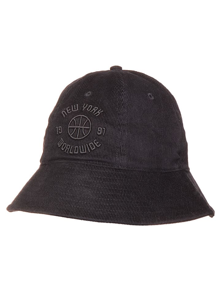 Puma Kapelusz "Rhuigi" w kolorze czarnym rozmiar: L/XL