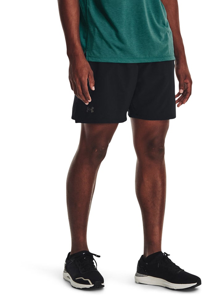Under Armour Szorty sportowe "Launch" w kolorze czarnym rozmiar: L