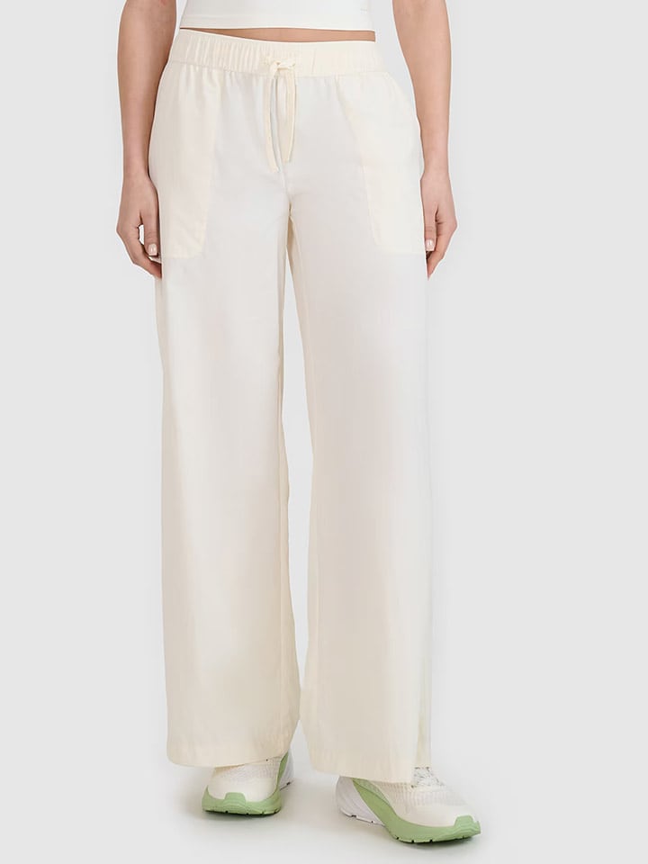 4F Spodnie w kolorze kremowym rozmiar: M