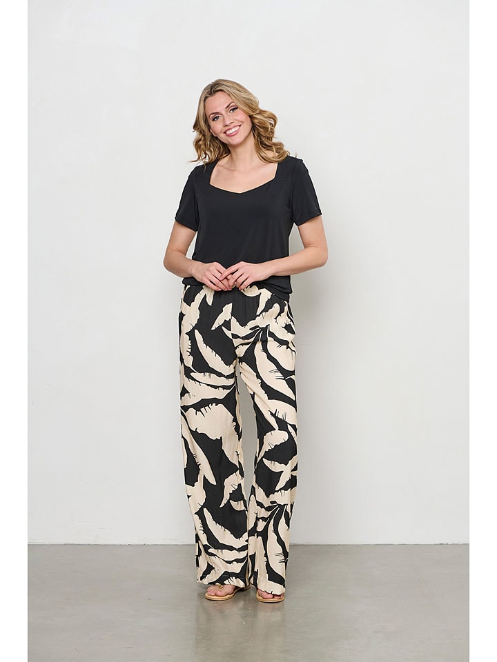 &Co Woman Koszulka "Varia" w kolorze czarnym rozmiar: XXL