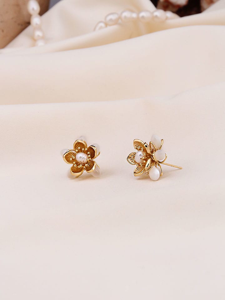 Pierres de Jade Pozłacane kolczyki-wkrętki z perłami rozmiar: onesize