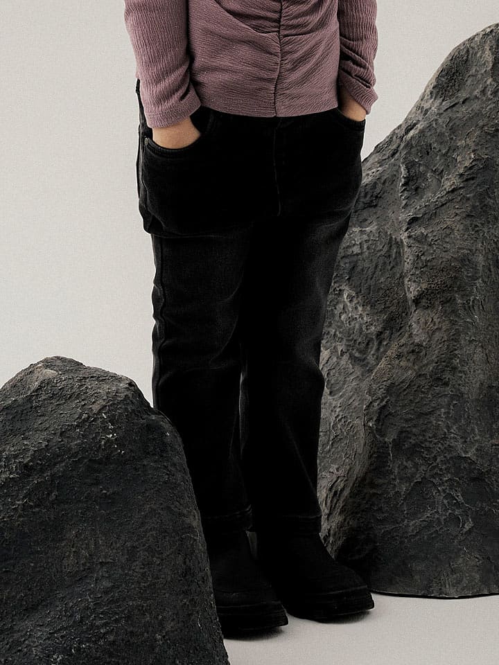 name it Dżinsy "Salli" w kolorze czarnym rozmiar: 104