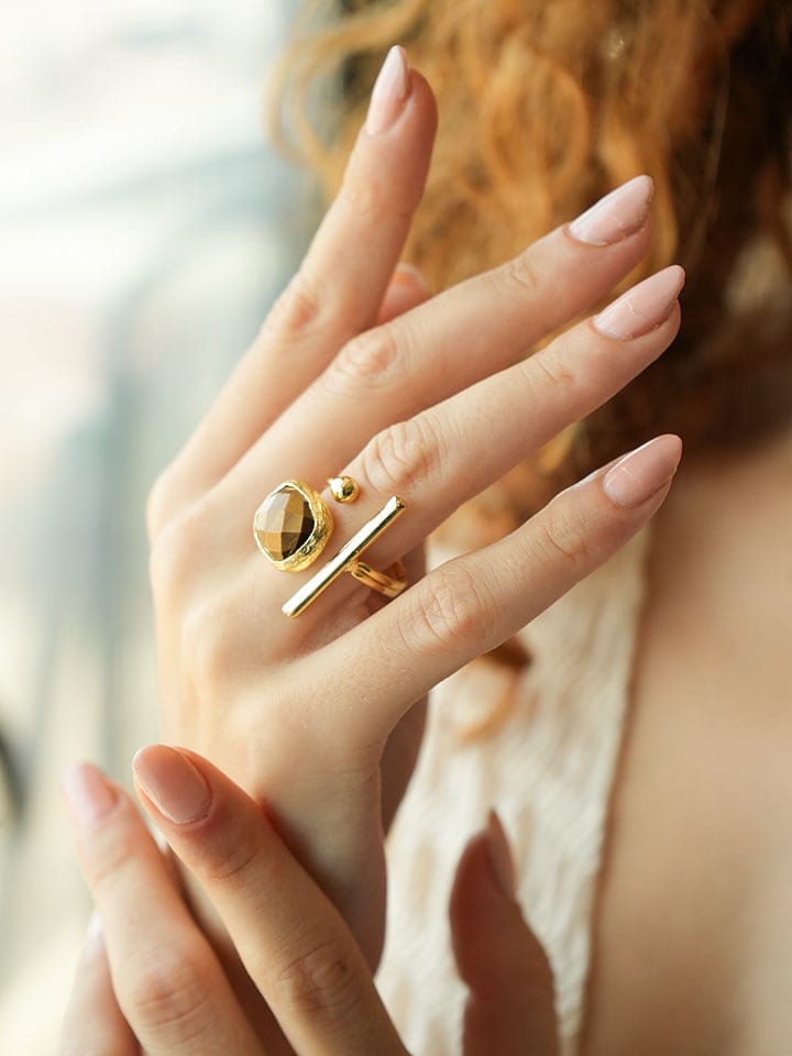 L'Atelier de Gaia Pozłacany pierścionek z tygrysim okiem rozmiar: onesize