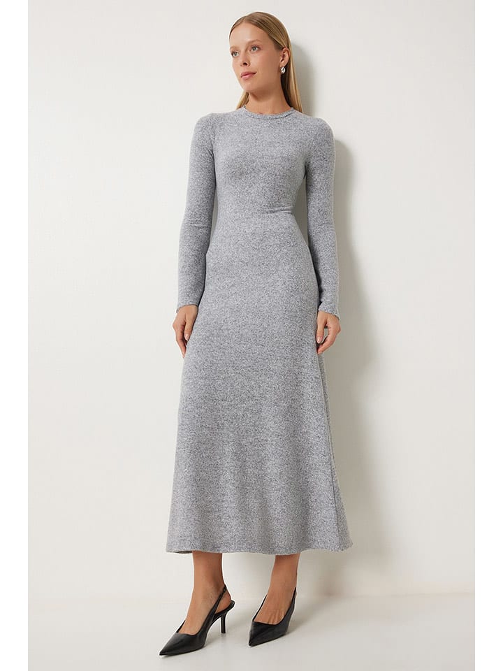 Happiness Istanbul Sukienka w kolorze szarym rozmiar: 38