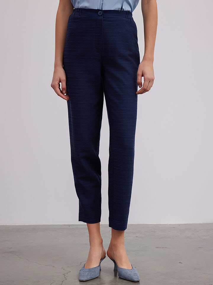 BGN Spodnie w kolorze granatowym rozmiar: 40