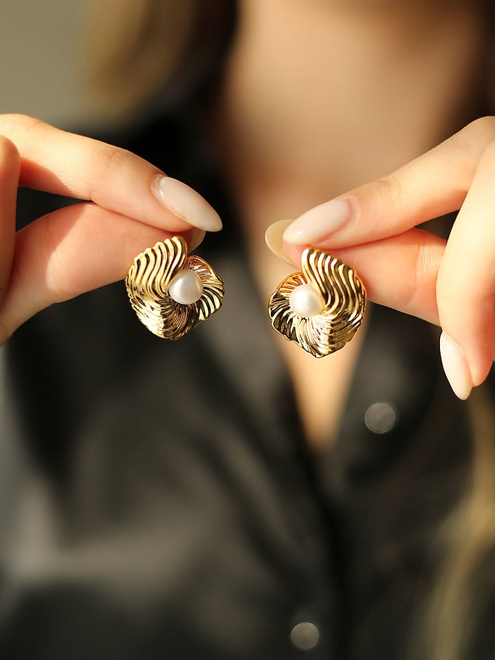 Pierres delicates Pozłacane kolczyki-wkrętki z perłami rozmiar: onesize