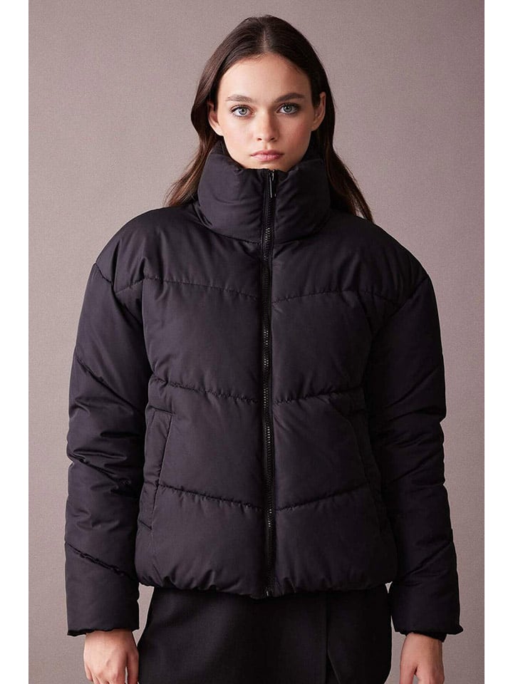 DeFacto Kurtka zimowa w kolorze czarnym rozmiar: XS