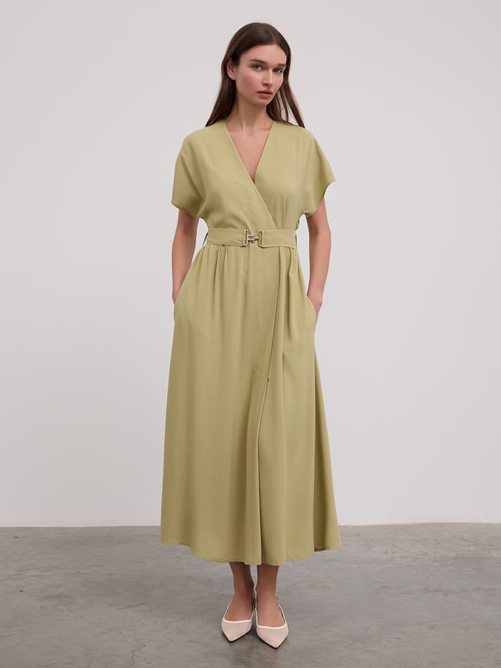 BGN Sukienka w kolorze khaki rozmiar: 36