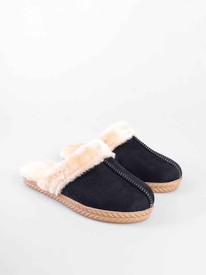 trendyol Kapcie w kolorze czarnym rozmiar: 38