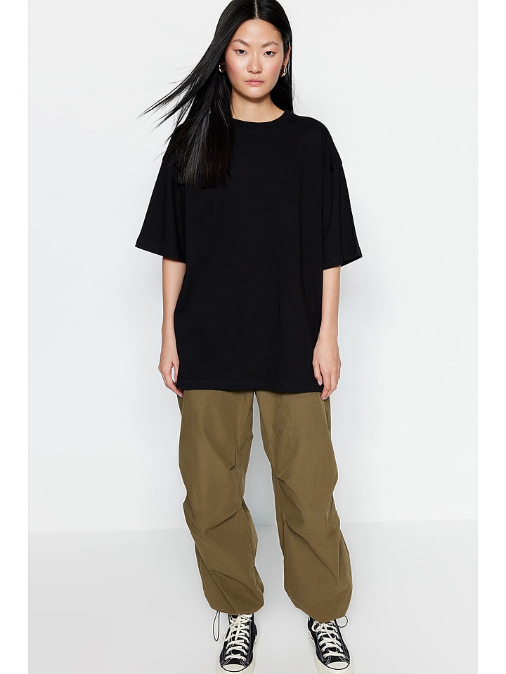 trendyol Koszulka w kolorze czarnym rozmiar: M