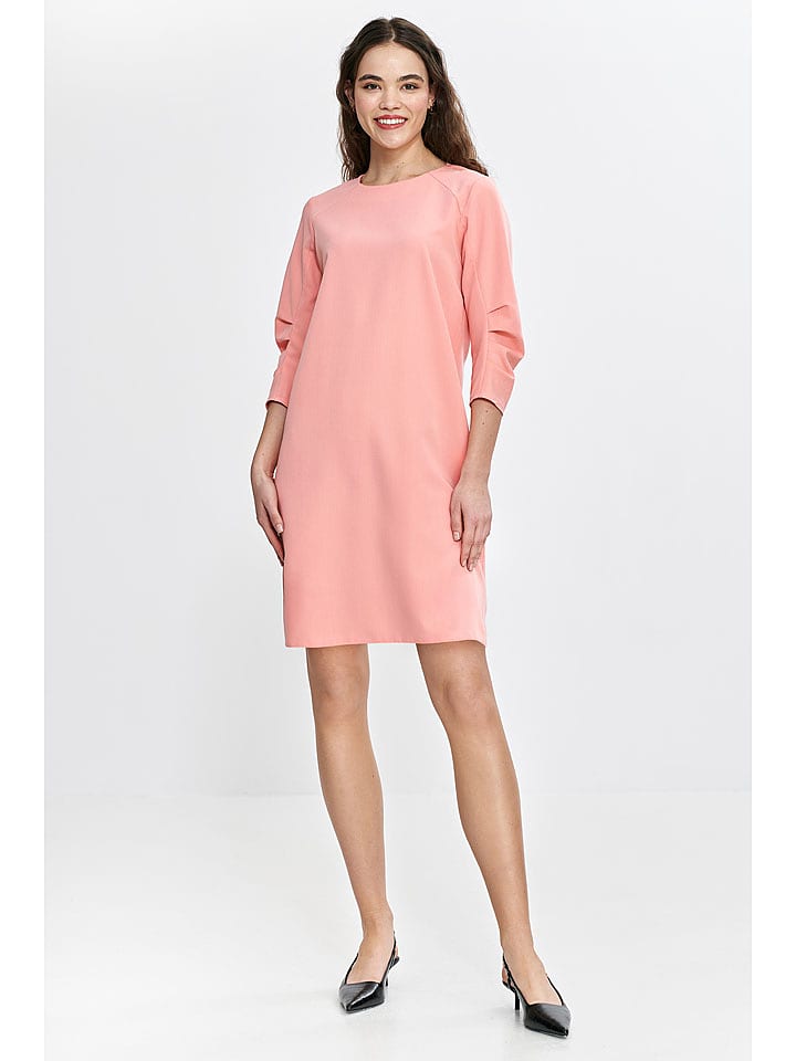 Nife Sukienka w kolorze łososiowym rozmiar: 38