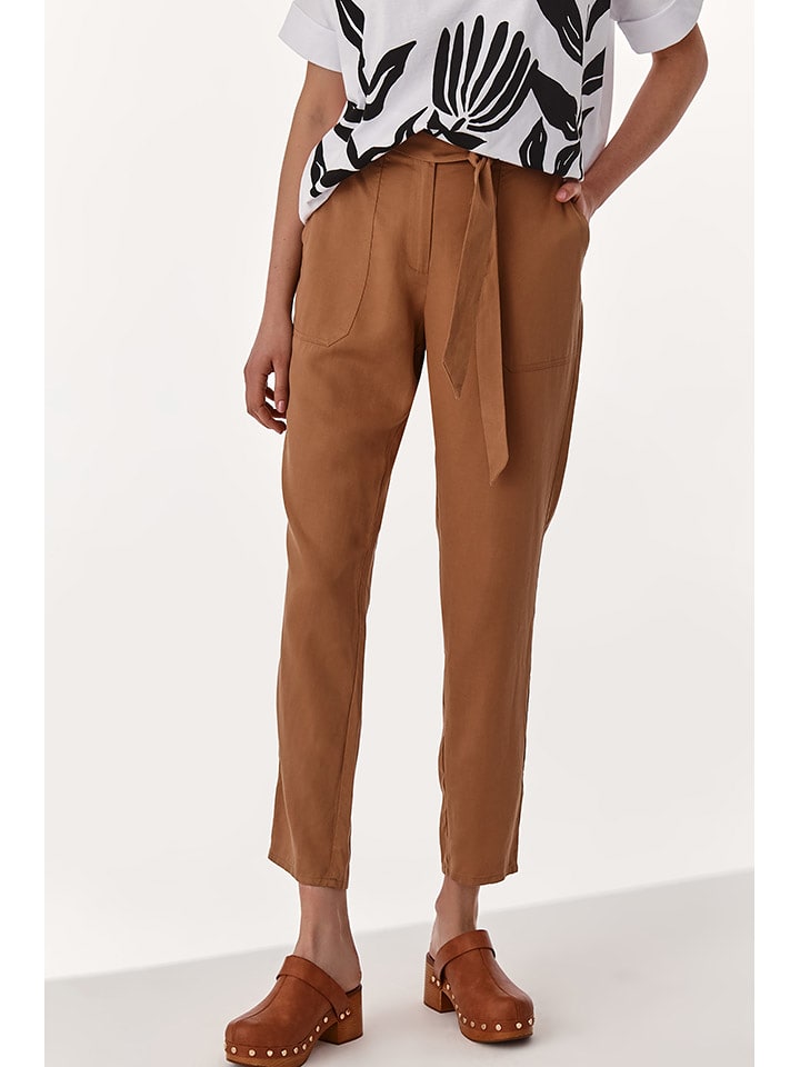 TATUUM Spodnie w kolorze jasnobrązowym rozmiar: 38