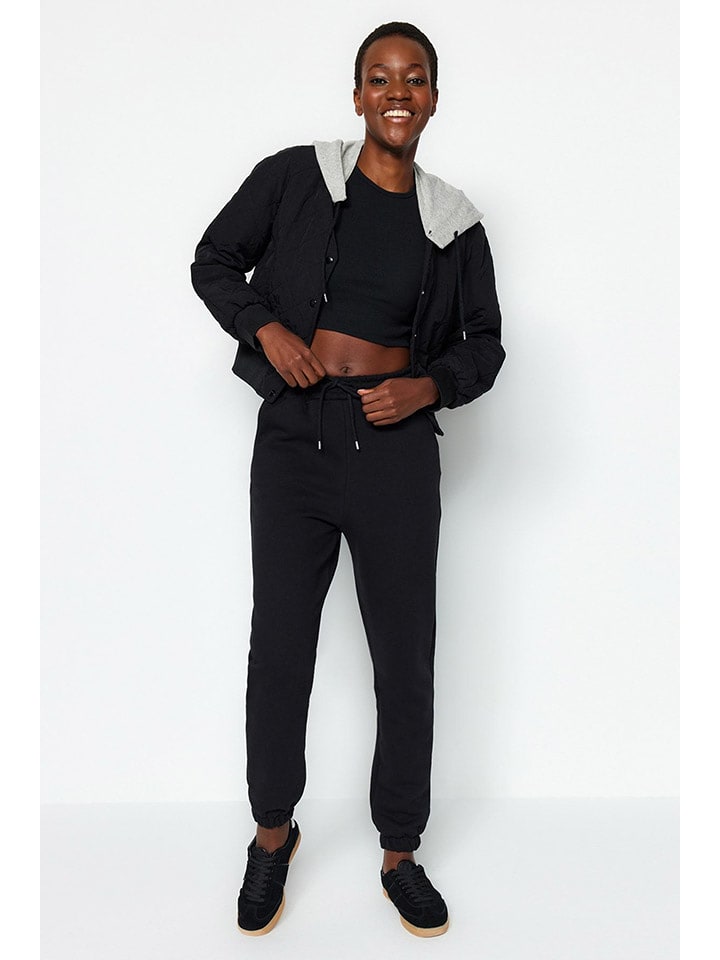 trendyol Spodnie dresowe w kolorze czarnym rozmiar: L