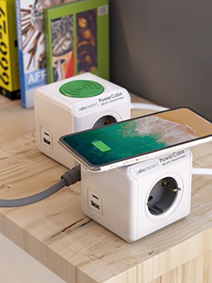 Designnest Stacja ładowania "PowerCube" w kolorze biało-zielonym - 7 x 7 x 11 cm rozmiar: onesize