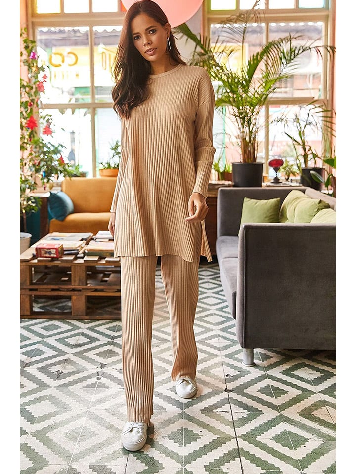 Olalook 2-częściowy zestaw w kolorze beżowym rozmiar: XL