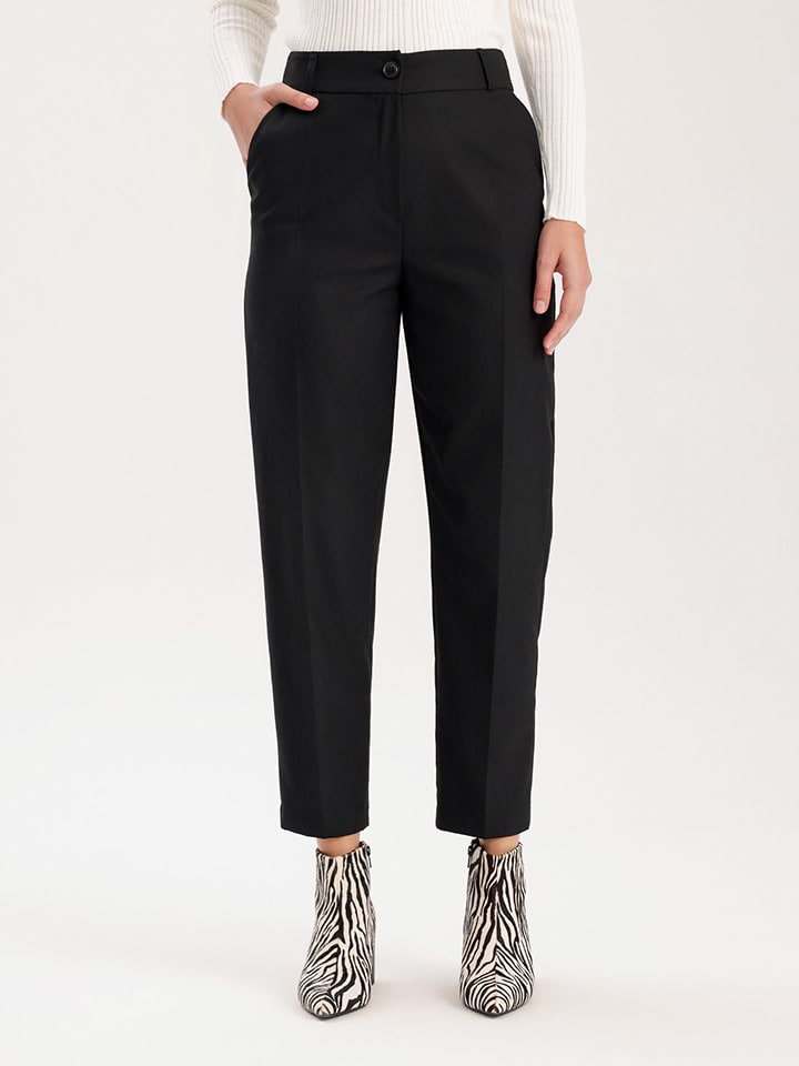 BGN Spodnie w kolorze czarnym rozmiar: 34