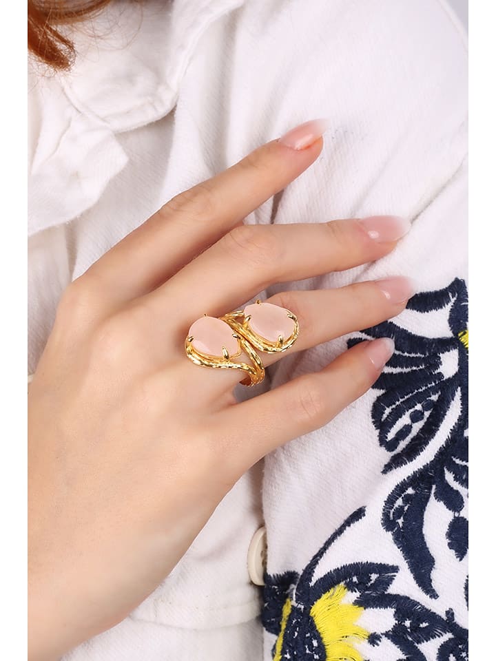 Pierres delicates Pozłacany pierścionek z kwarcem różowym rozmiar: onesize