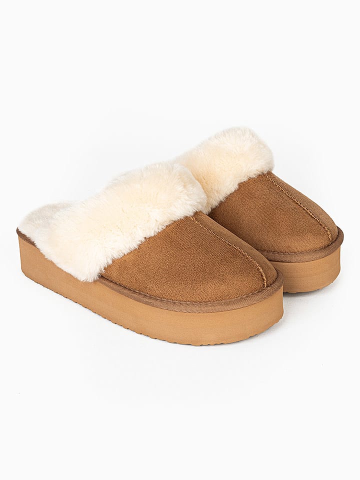 Blackfield Kapcie "Emilija" w kolorze jasnobrązowym rozmiar: 37