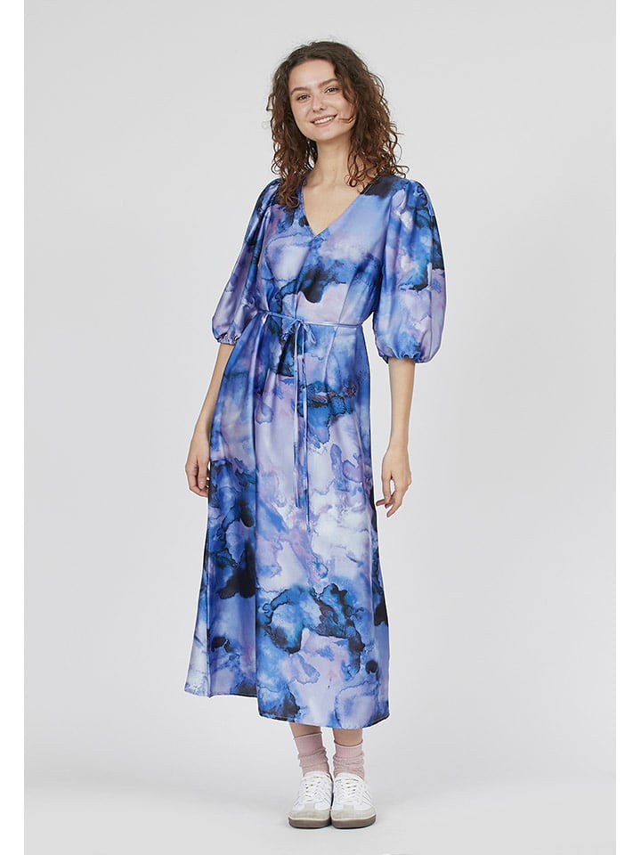 SisterS point Sukienka w kolorze niebieskim rozmiar: M