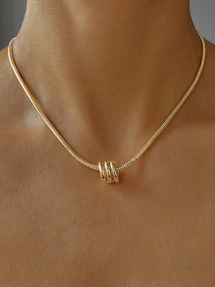 DI GIORGIO Pozłacany naszyjnik z elementem ozdobnym - dł. 45 cm rozmiar: onesize