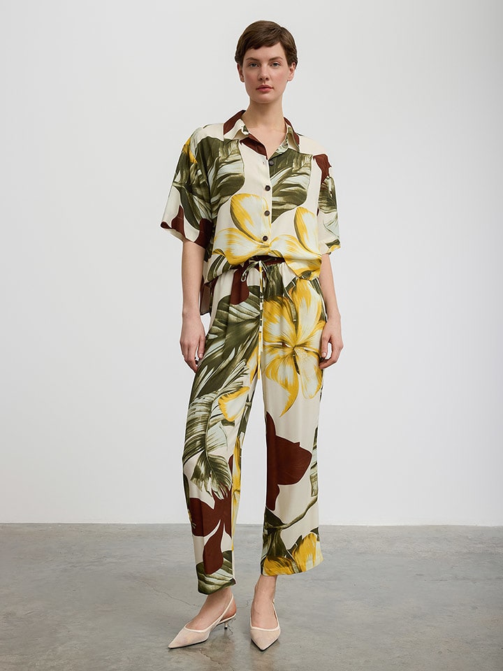 BGN Spodnie w kolorze zielono-kremowym rozmiar: 40