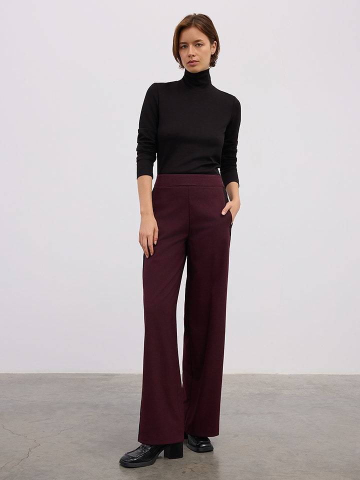 BGN Spodnie w kolorze bordowym rozmiar: 36