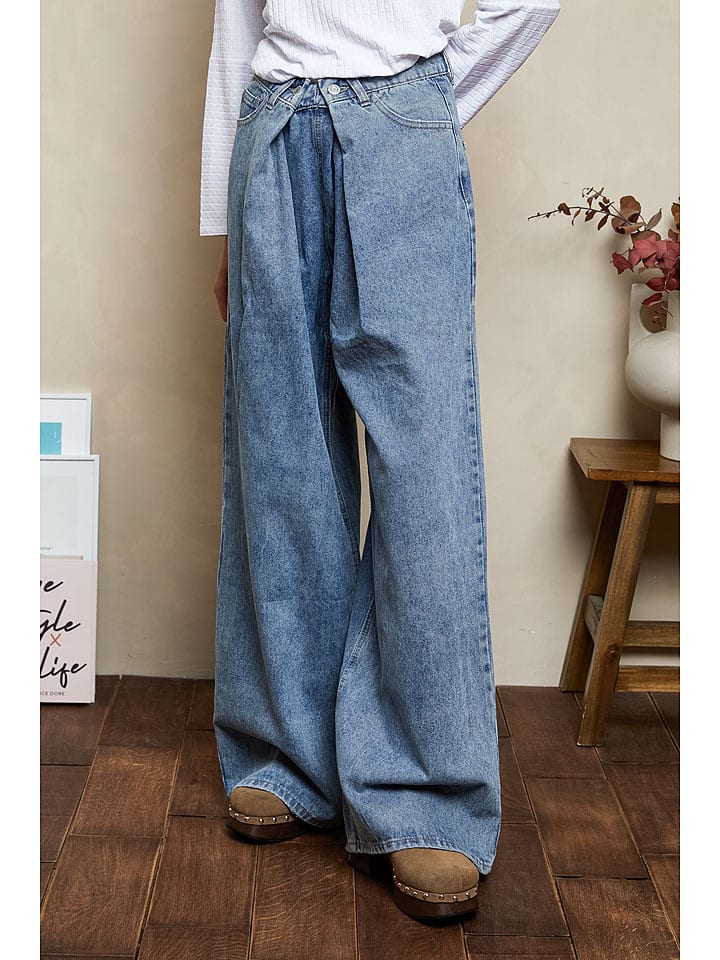 Joséfine Dżinsy "Dora" w kolorze błękitnym rozmiar: 38