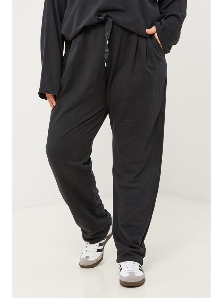 Curvy Lady Spodnie w kolorze czarnym rozmiar: 40/42