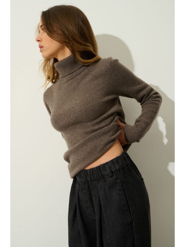 AUTHENTIC CASHMERE Kaszmirowy golf "Linda" w kolorze khaki rozmiar: XL