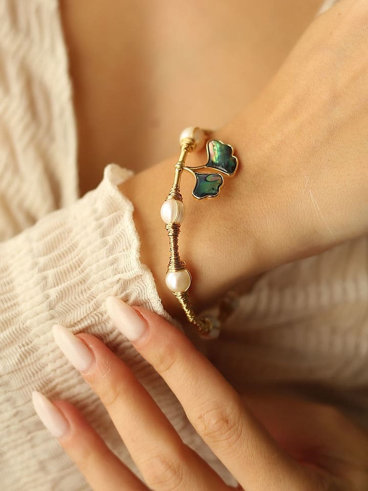 Pierres delicates Pozłacana bransoletka z masą perłową i perłami rozmiar: onesize