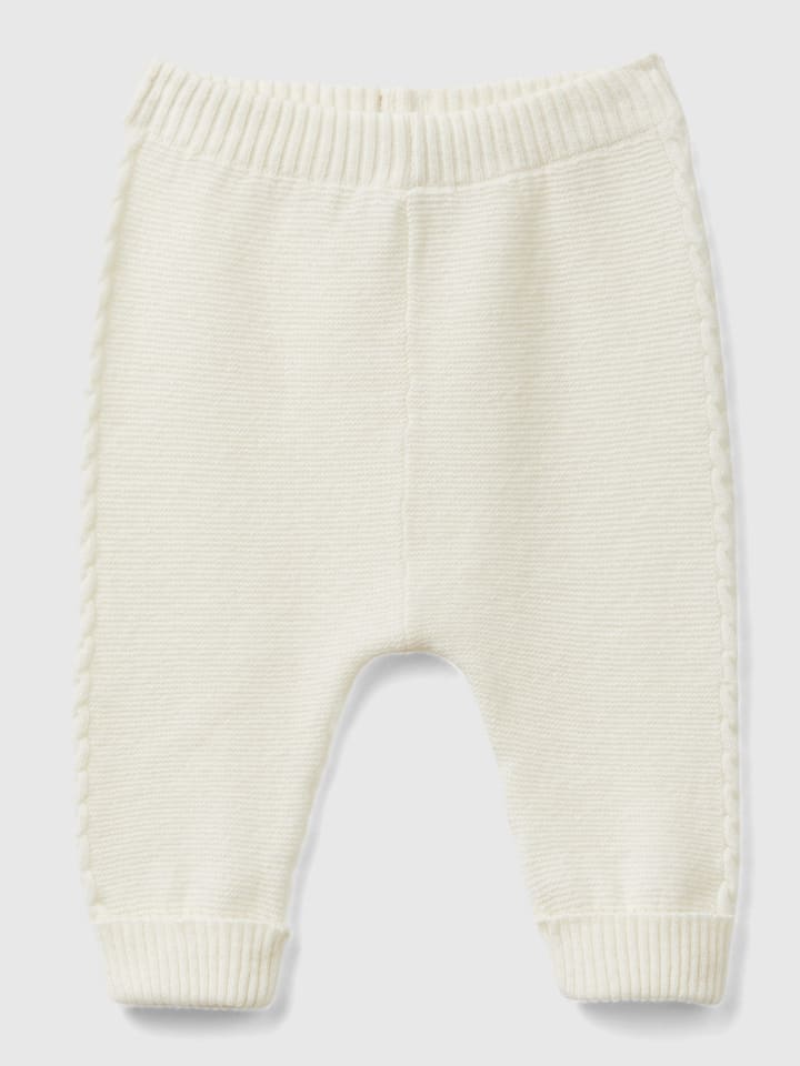 Benetton Spodnie w kolorze kremowym rozmiar: 62