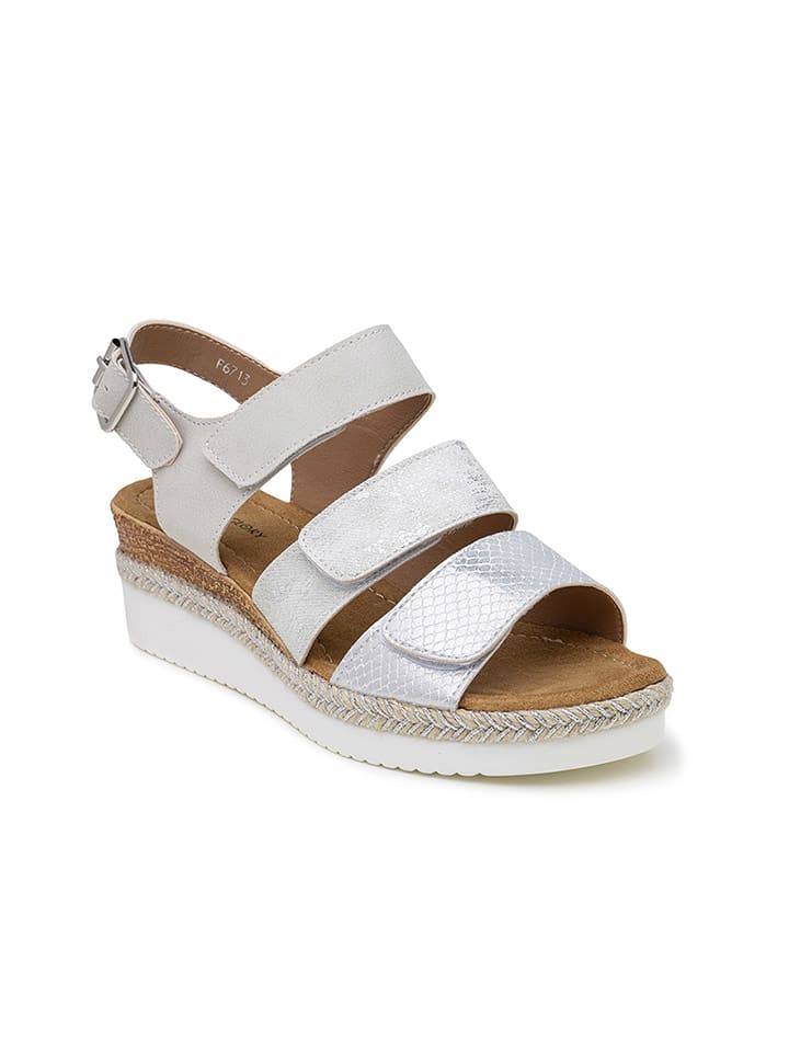 Foreverfolie Sandały w kolorze srebrno-białym na koturnie rozmiar: 37