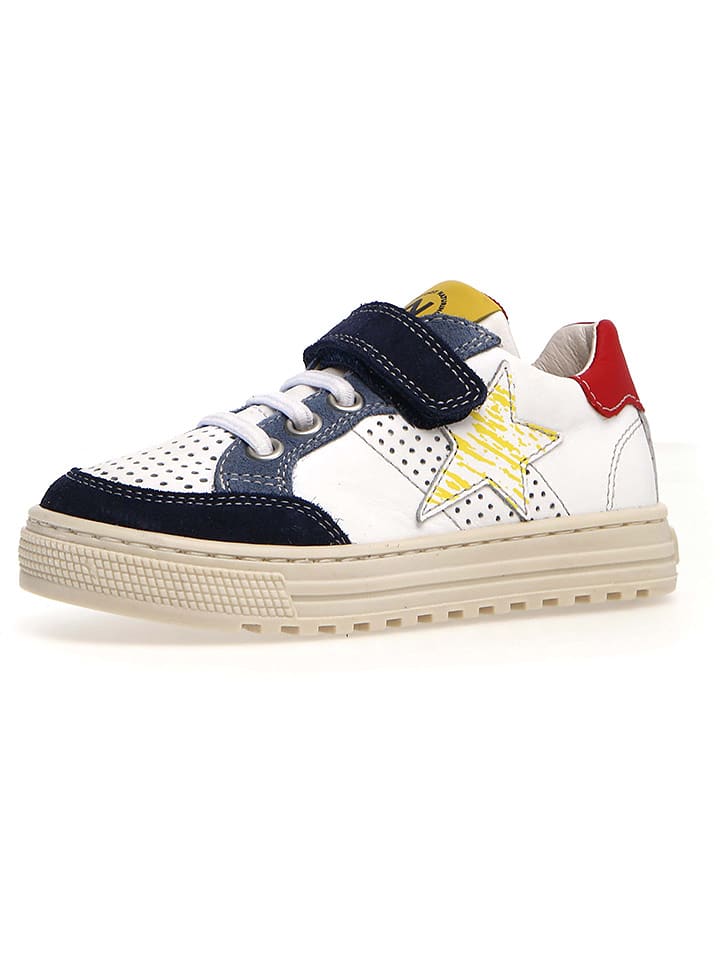 Naturino Sneakersy "Auriel" w kolorze białym ze wzorem rozmiar: 25