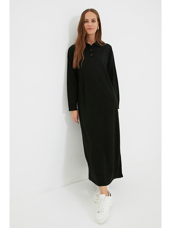 trendyol Sukienka dzianinowa w kolorze czarnym rozmiar: S/M