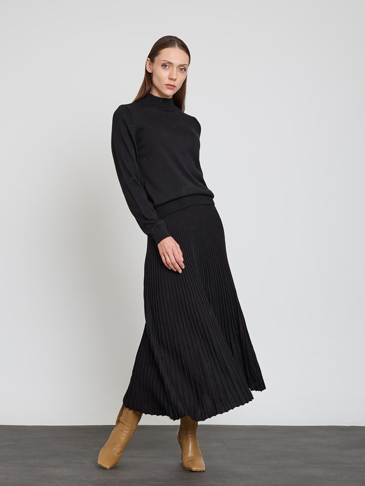 BGN Spódnica w kolorze czarnym rozmiar: 38