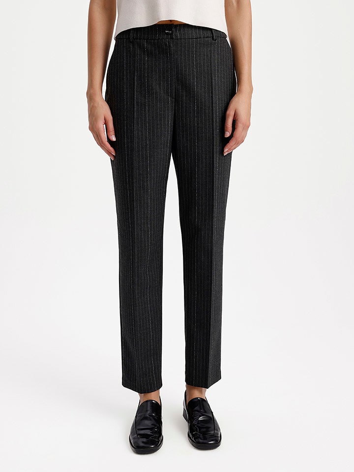 BGN Spodnie w kolorze czarnym rozmiar: 36