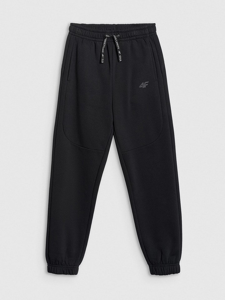 4F Spodnie dresowe w kolorze czarnym rozmiar: 146