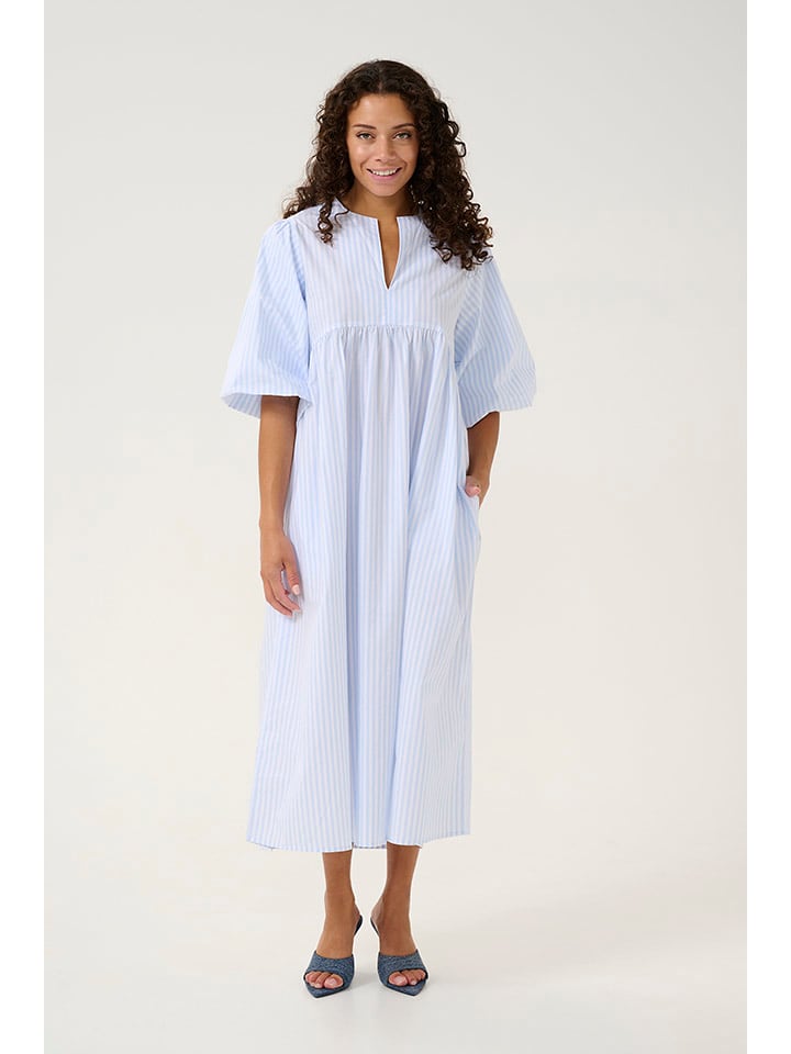 CULTURE Sukienka w kolorze błękitno-białym rozmiar: M