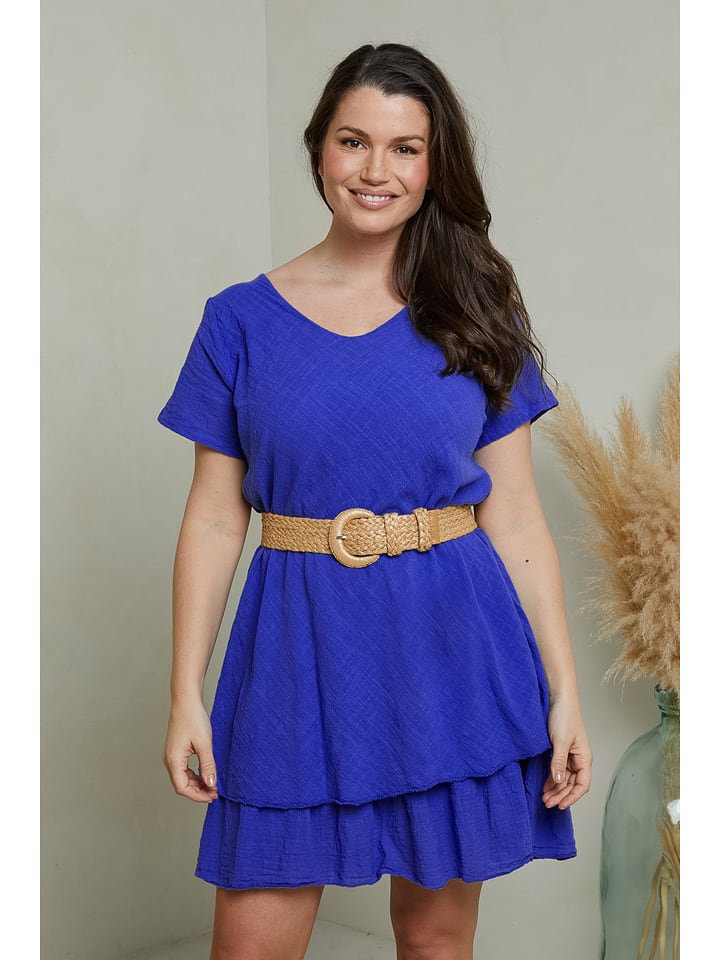 Curvy Lady Sukienka w kolorze niebieskim rozmiar: 44/46