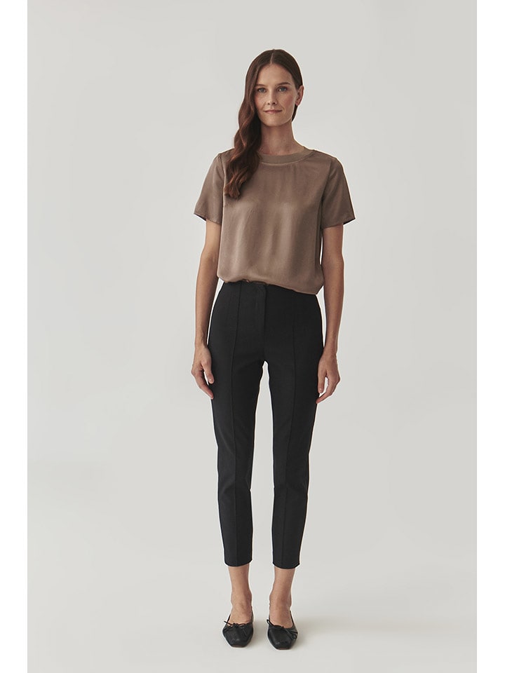 TATUUM Spodnie w kolorze czarnym rozmiar: 40