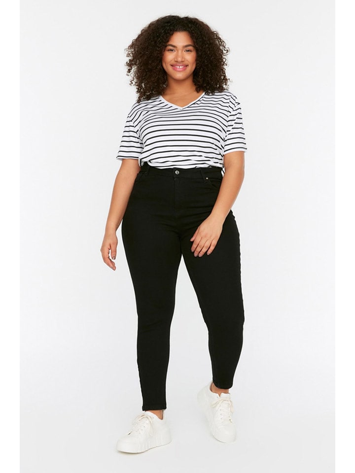 trendyol Dżinsy - Skinny fit - w kolorze czarnym rozmiar: 46