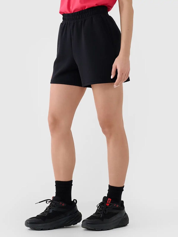 4F Szorty dresowe w kolorze czarnym rozmiar: M