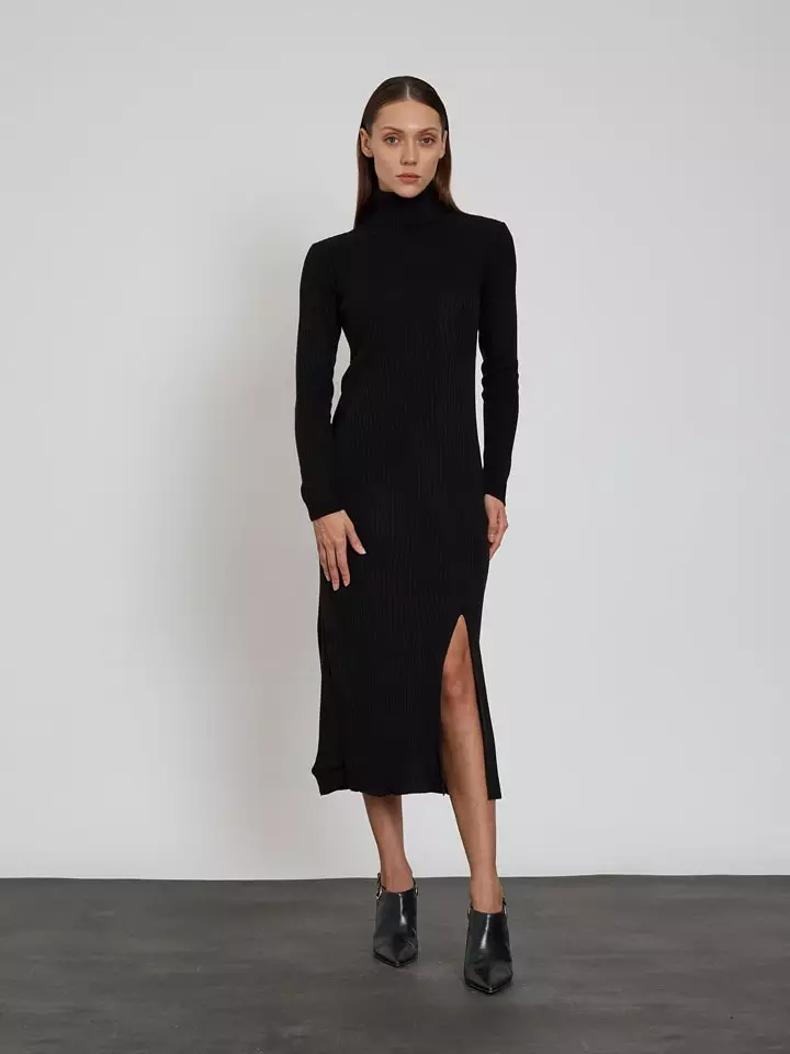 BGN Sukienka w kolorze czarnym rozmiar: 38