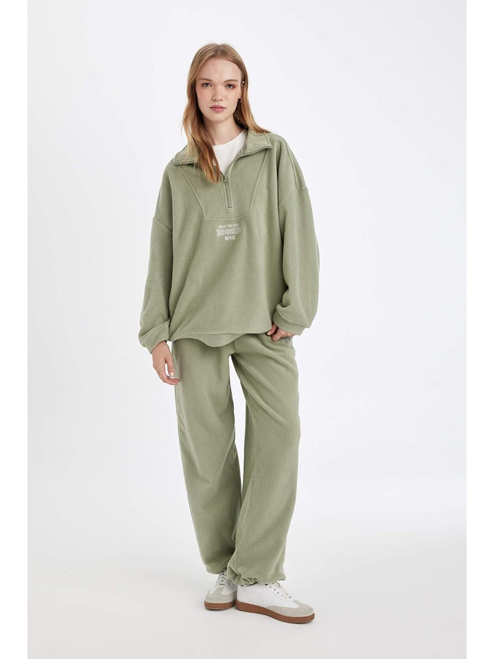 DeFacto Spodnie dresowe w kolorze khaki rozmiar: XL