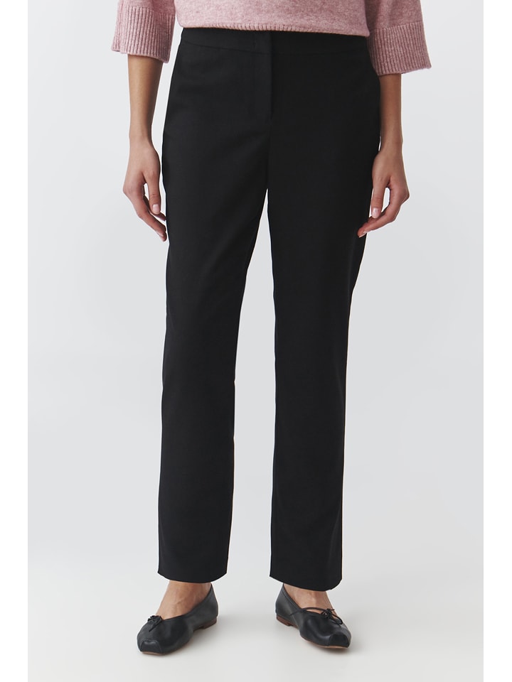 TATUUM Spodnie "Olia" w kolorze czarnym rozmiar: 38